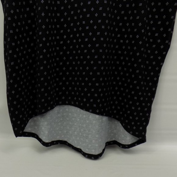 LuLaRoe Irma Black With White Dot Matrix Print Tunic Top Size Small - Picture 2 of 8